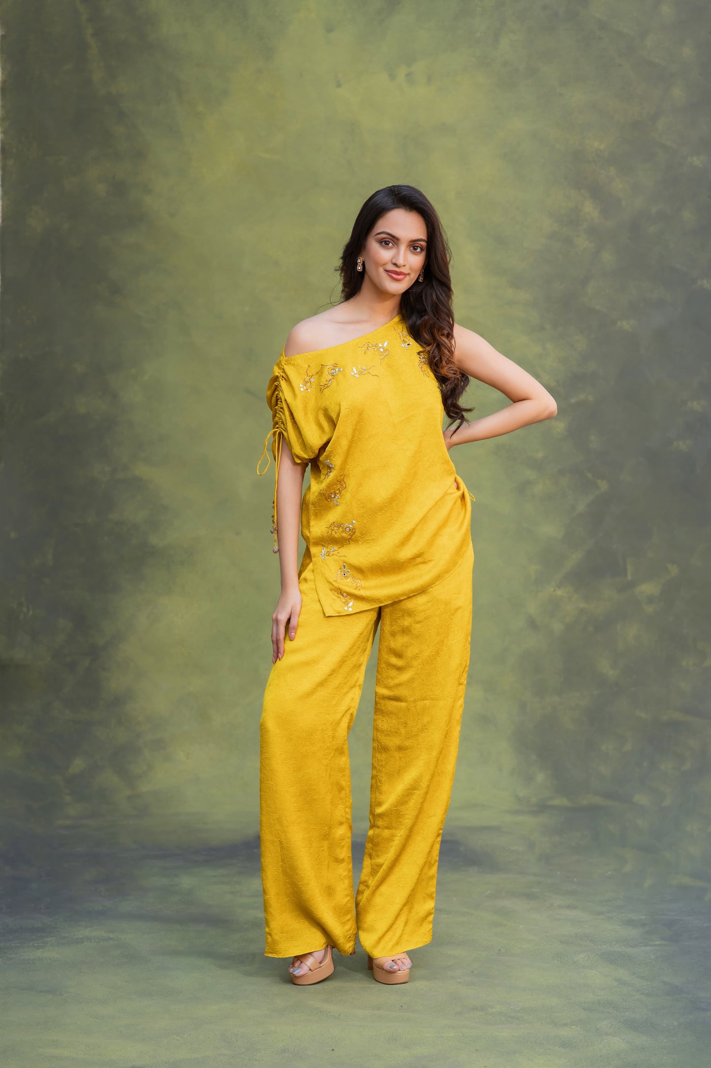 ZAREEN SET